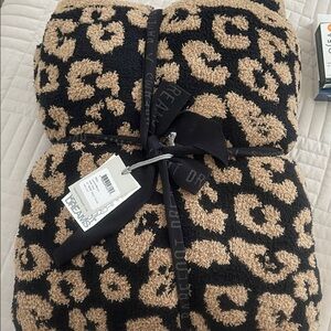 Barefoot Dreams Camel and Black Adult Throw